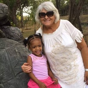 Meet your Posher, Polly